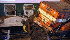 V Bratislavě se srazily vlaky. 21 lidí je zraněno, strojvedoucí těžce