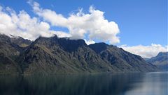 Jezero Wakatipu na Novém Zéland