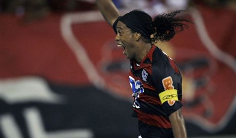 Ronaldinho v dresu Flamenga.