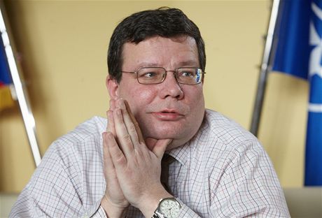 Ministr obrany Alexandr Vondra.