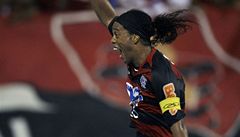 Flamengo pivtalo Ronaldinha, ten se jim odvdil vhrou a skvlm vkonem