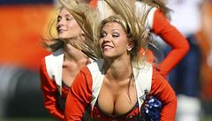 XLV Super Bowl: bez sexy cheerleaders, ale opět s Big Benem