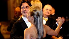 Herecký man�elský pár sa�a Ra�ilov a Vanda Hybnerová byli hosty tradi�ního Plesu v Ope�e