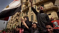 Na masové demonstraci proti režimu egyptského prezidenta Mubaraka se na káhirském náměstí At Tahir sešlo několik set tisíc lidí. | na serveru Lidovky.cz | aktuální zprávy