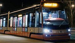 Část nových tramvají 15T nesmí do ulic kvůli brzdám