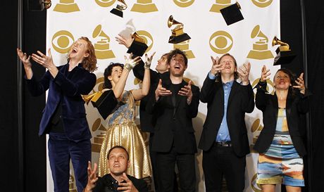 Grammy za nejlepí album roku získali kanadtí The Arcade Fire