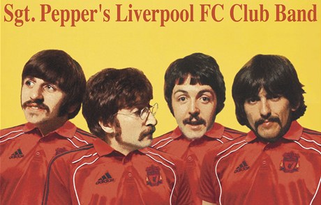 The Beatles v dresech FC Liverpool.