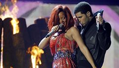 Vystoupení Rihanny a Drakea p�i p�edávání cen Grammy