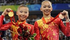 Je jim �estnáct nebo není?