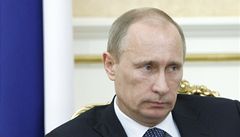Putin o fotkch mrtvho Kaddfho: Je to hnus