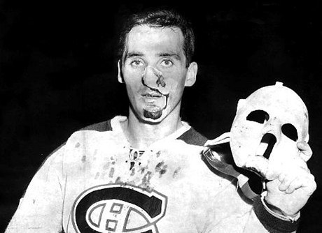 Jacques Plante se svou maskou.