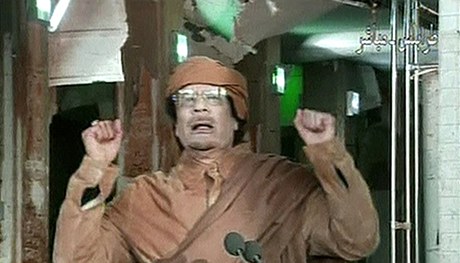 Muammar Kaddáfí v emotivním televizním projevu 