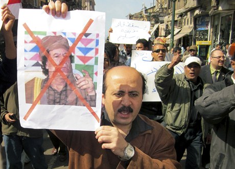 Proti Kaddfmu se demonstrovalo i v Egypt.