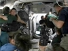 U Mezinárodní vesmírné stanice (ISS) úspn zakotvil americký raketoplán Discovery
