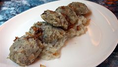 �pekové knedlíky se zelím