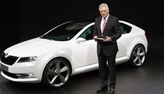 Automobilka �koda Auto p�edstavila v �enev� koncept vozu Vision D. Na snímku je výkonný �koda Auto Winfried Vahland.