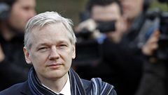 Britov hroz, e vtrhnou na ambasdu, kter skrv Assange