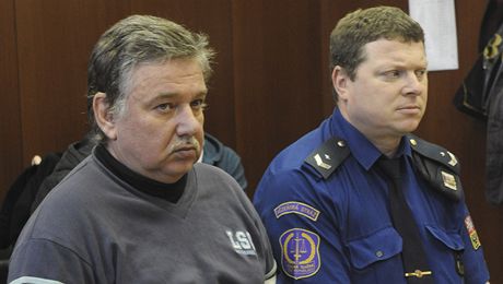 Stanislav ika, obvinný z vrady, stanul ped Krajským soudem v Ostrav