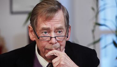 Vclav Havel pi rozhovoru pro LN