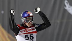 Gregor Schlierenzauer slaví titul mistra sv�ta.