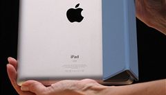 iPad 2 se už prodává po internetu, do Česka přijde v březnu