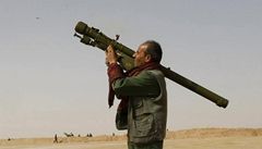 Libyjec s raketometem ve mst Briga