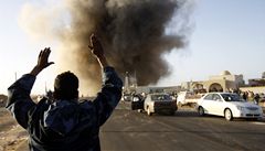 tok proti Libyi zane za pr hodin, esko se nezastn, stejn jako NATO