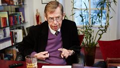 Klaus zkou, kam a me zajt, komentoval Havel kauzu Btora