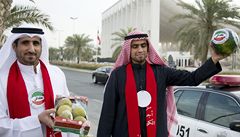 V esku se hz vajka, v Kuvajtu dostali poslanci melouny