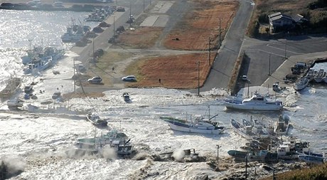 Zemtesen a tsunami v Japonsku