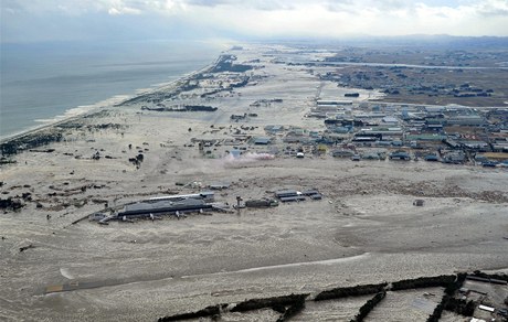 Zemtesen a tsunami v Japonsku