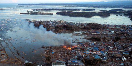 Zemtesen a tsunami v Japonsku