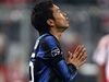 Inter Milán (Japonec Nagamoto ve slubách interu).