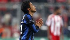 Inter Milán (Japonec Nagamoto ve slu�bách interu).