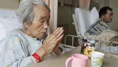 Japonci nali dva iv lidi v sutinch po tsunami, v troskch peili 9 dn