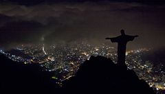 Socha Krista Spasitele nad Rio de Janeirem (Brazílie).