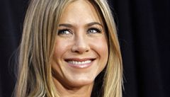 Anistonová a další natočí krátké filmy o rakovině 