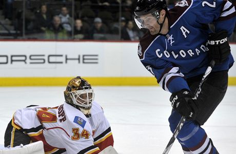 Milan Hejduk stílí branku.