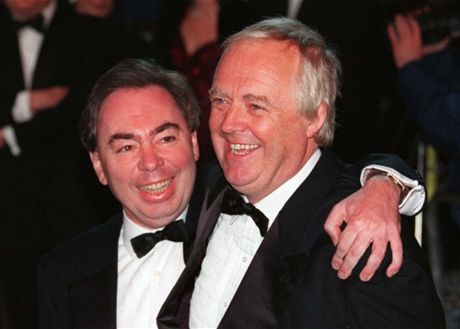 Sir Tim Rice (vpravo) se skladatelem Andrew Lloyd Webberem v Londýn v roce 1996.