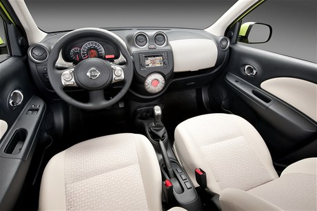 Nissan Micra interir