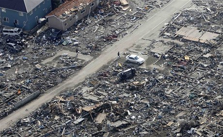 Japonsko tři týdny po zemětřesení: trosky, které zbyly z města Sendai.