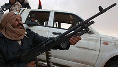 Libyjt rebelov stahuj smyku kolem Tripolisu
