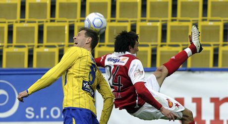 Ondráovka Cup - Teplice vs. Slavia (prázdné tribuny).