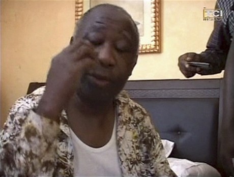 Laurent Gbagbo pi svm zaten (snmek pevzat z TV vysln)