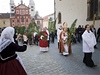 Palmové ratolesti mají pipomínat vjezd Jeíe Krista do Jeruzaléma.