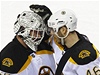 eský hokejista Bostonu David Krejí slaví v play off NHL gól do sít Montrealu