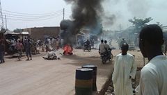 Sebevraedn toky v Nigrii si vydaly 60 mrtvch 