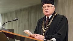 Prezident Václav Klaus v Brn na VUT pevzal estný dokotorát koly. 