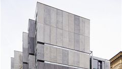 Náro�ní d�m na Petrském nám�stí zaujme svou p�iznanou strukturou jednotlivých byt�, spole�nými venkovními prostory, ale i p�íli� t�sným p�iblí�ením k existující budov� �koly.