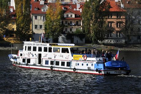 Lodní doprava na Vltav v Praze. 